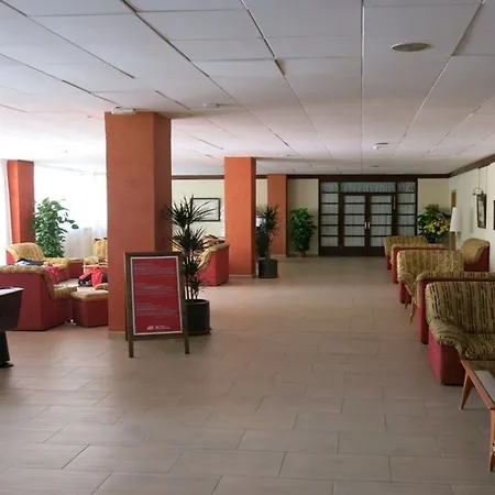 فندق 4r Playa Park سالو
